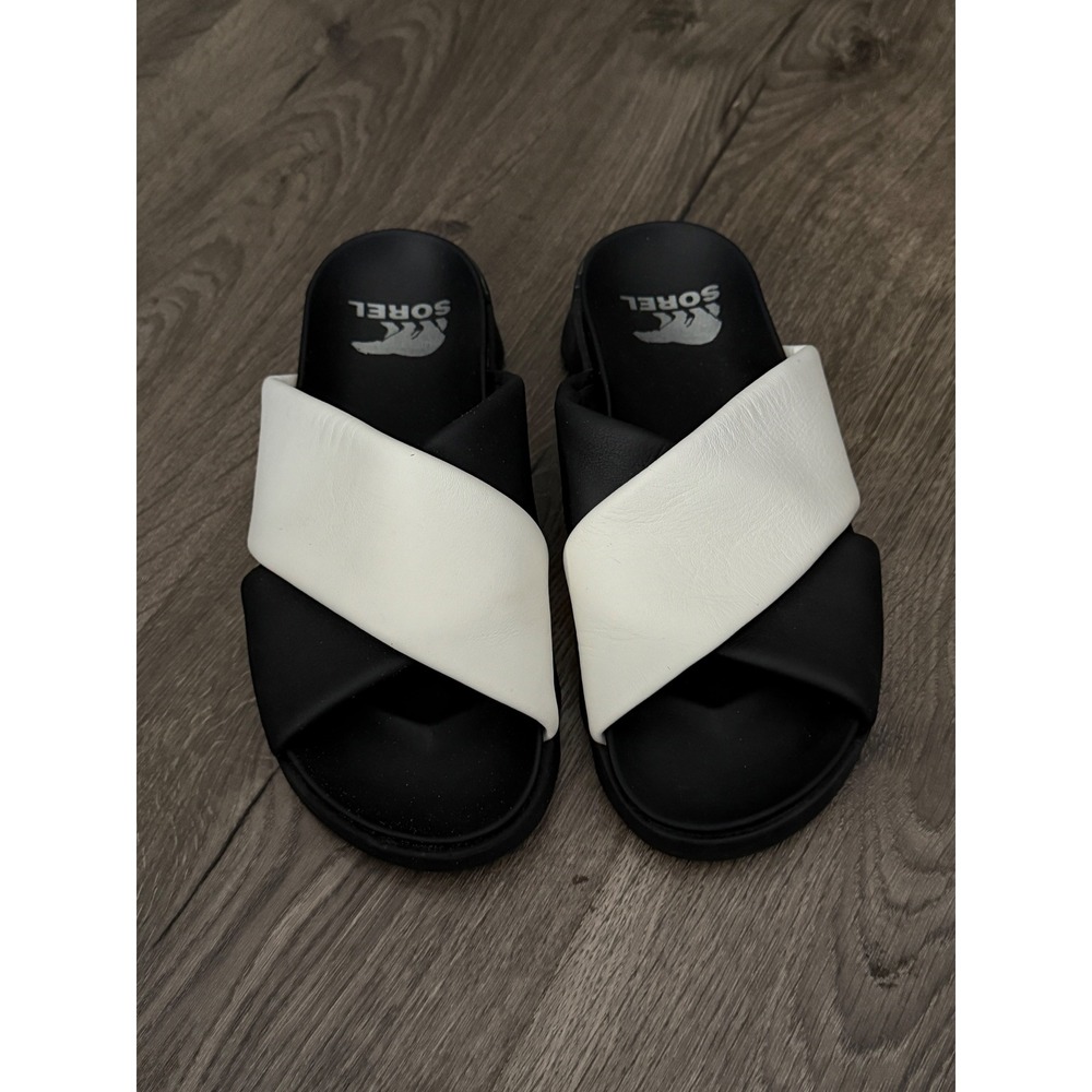 Sorel Cameron Flatform Black/White Slip on‎ Sz 7